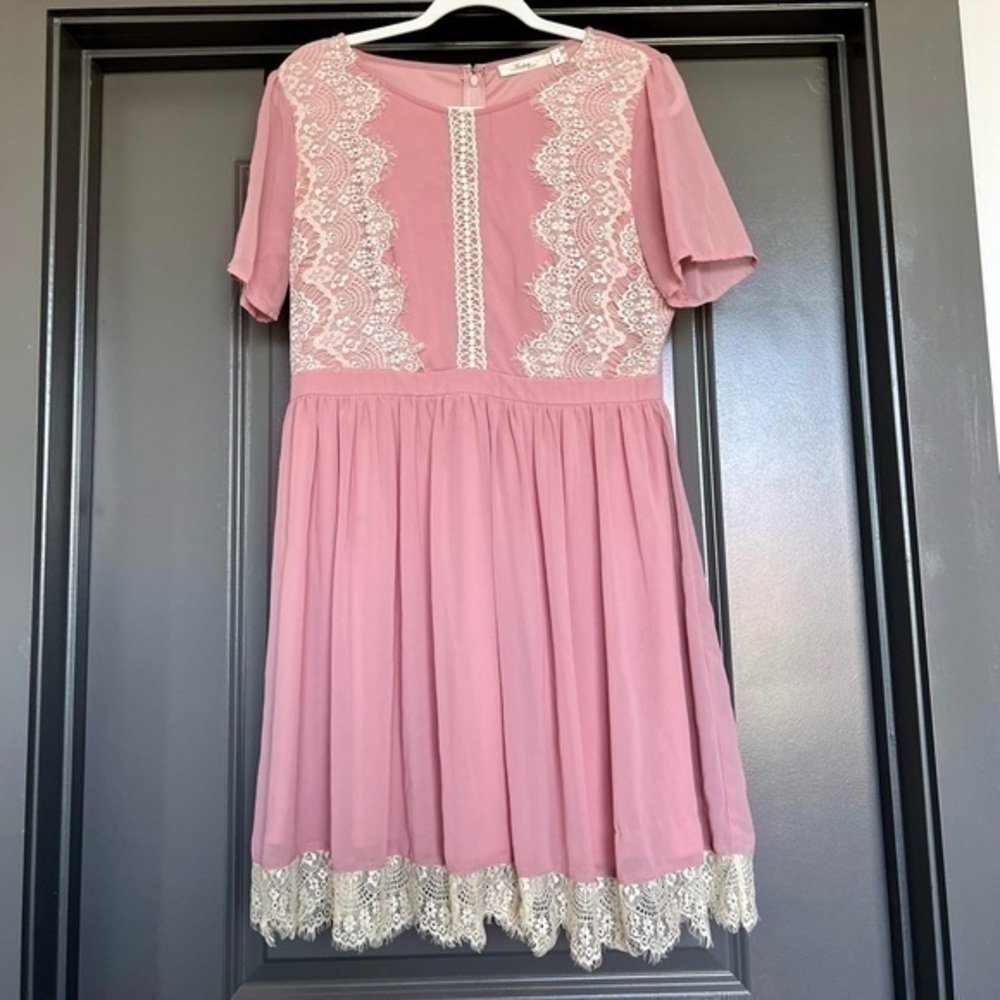 VGUC Andree by Unit Lace Trim Dress Pink Size L